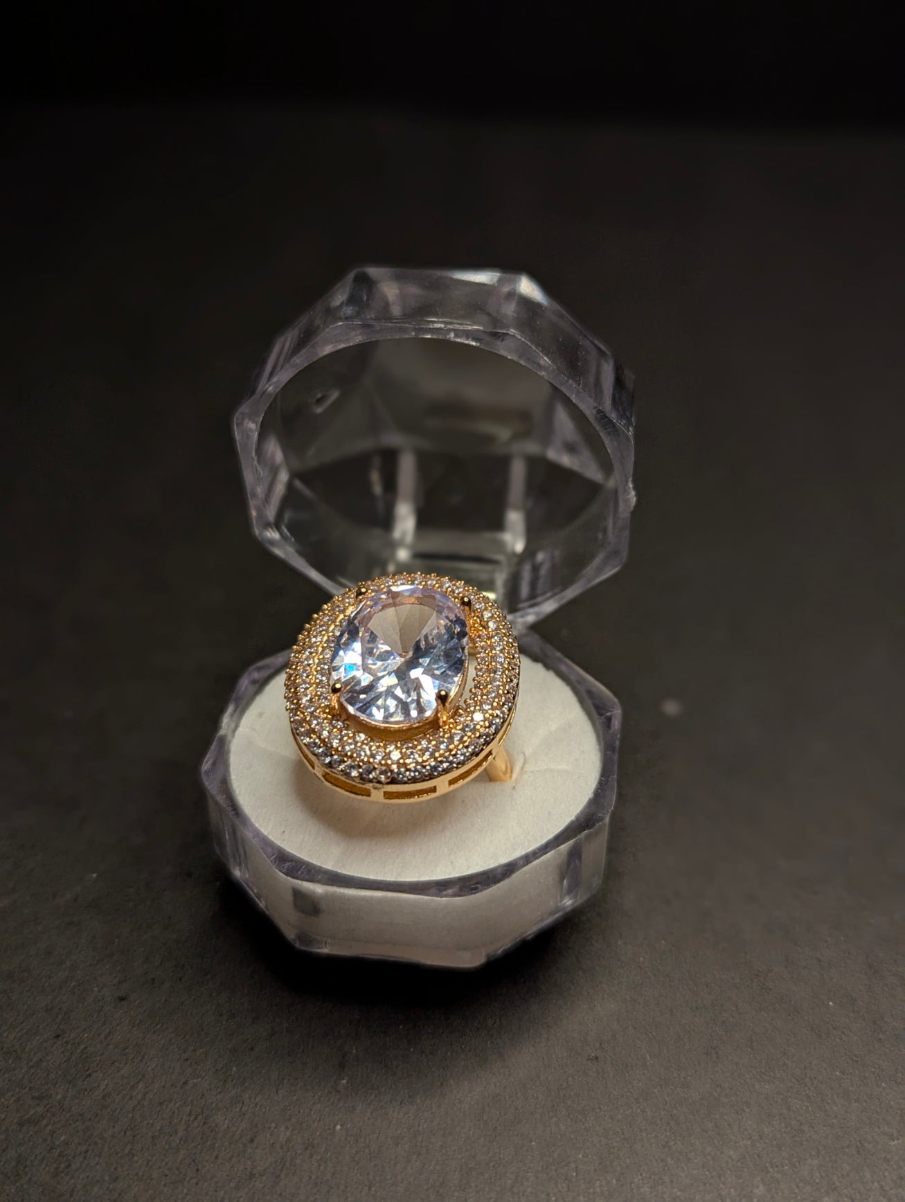 Oval Halo Sparkle Ring